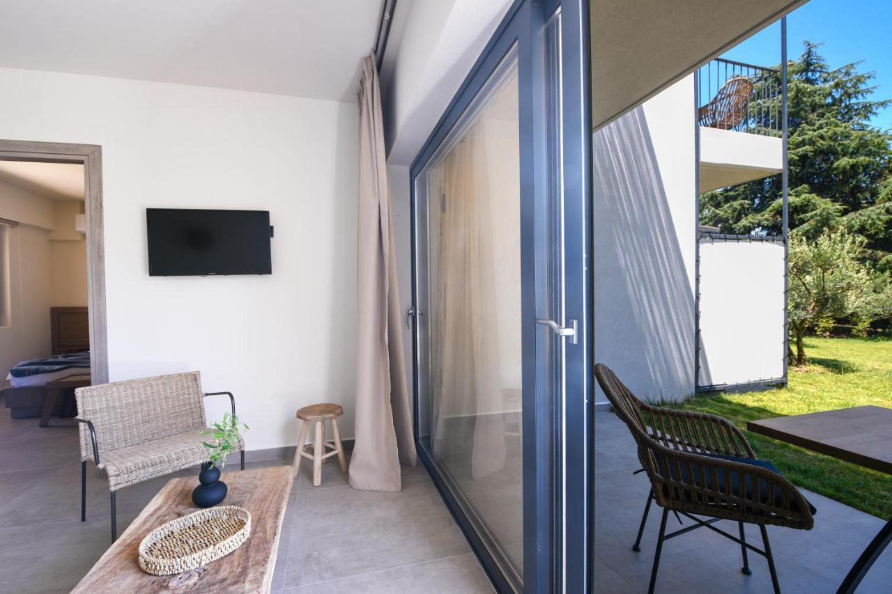Hotel Elies Aesthetic Living Nea Iraklitsa Exterior foto