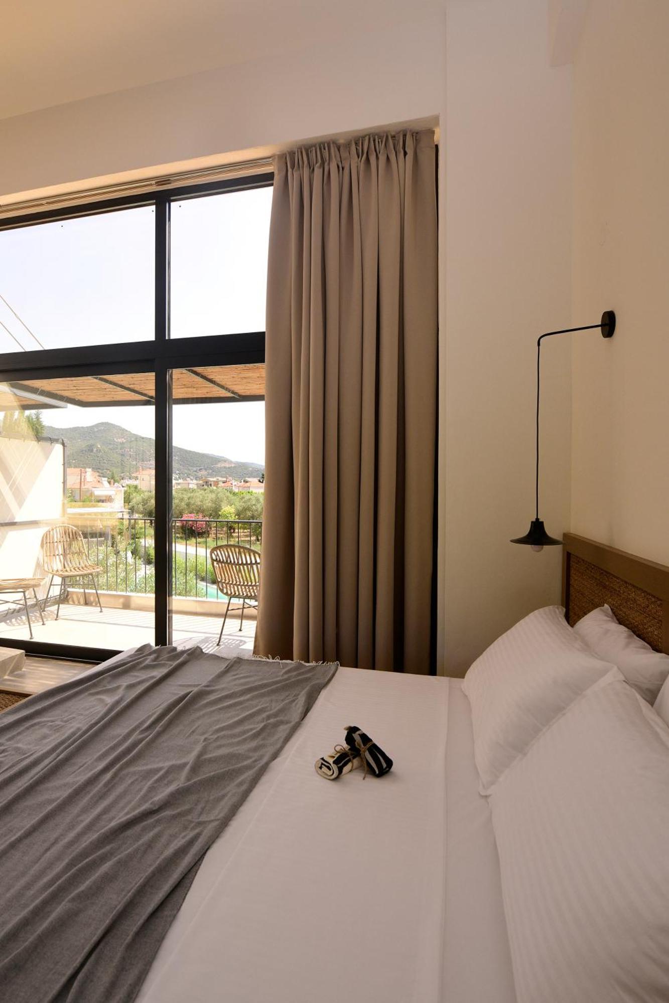 Hotel Elies Aesthetic Living Nea Iraklitsa Exterior foto
